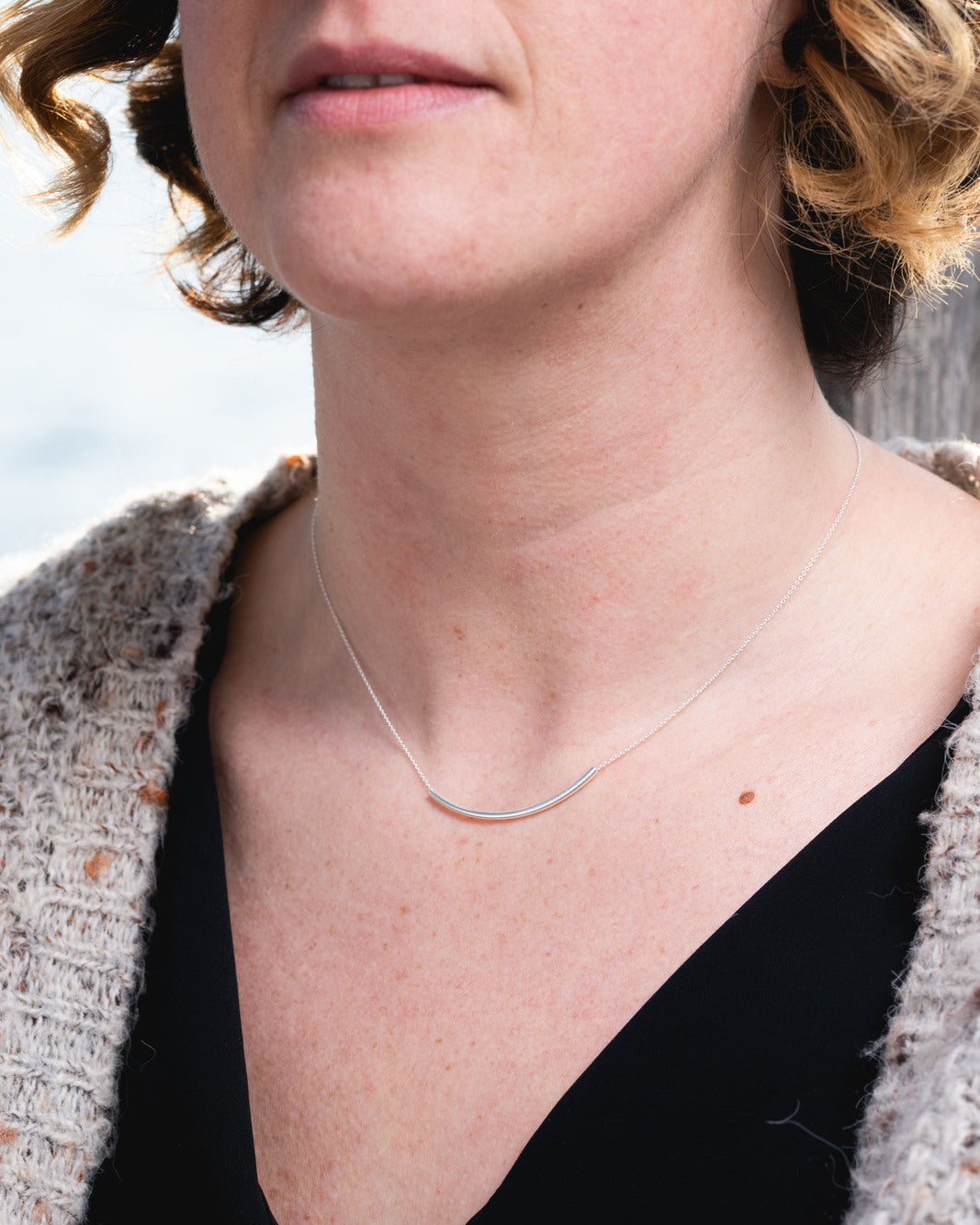 marion chappaz bijoux collier argent pendentif tube chaine argent femme porté