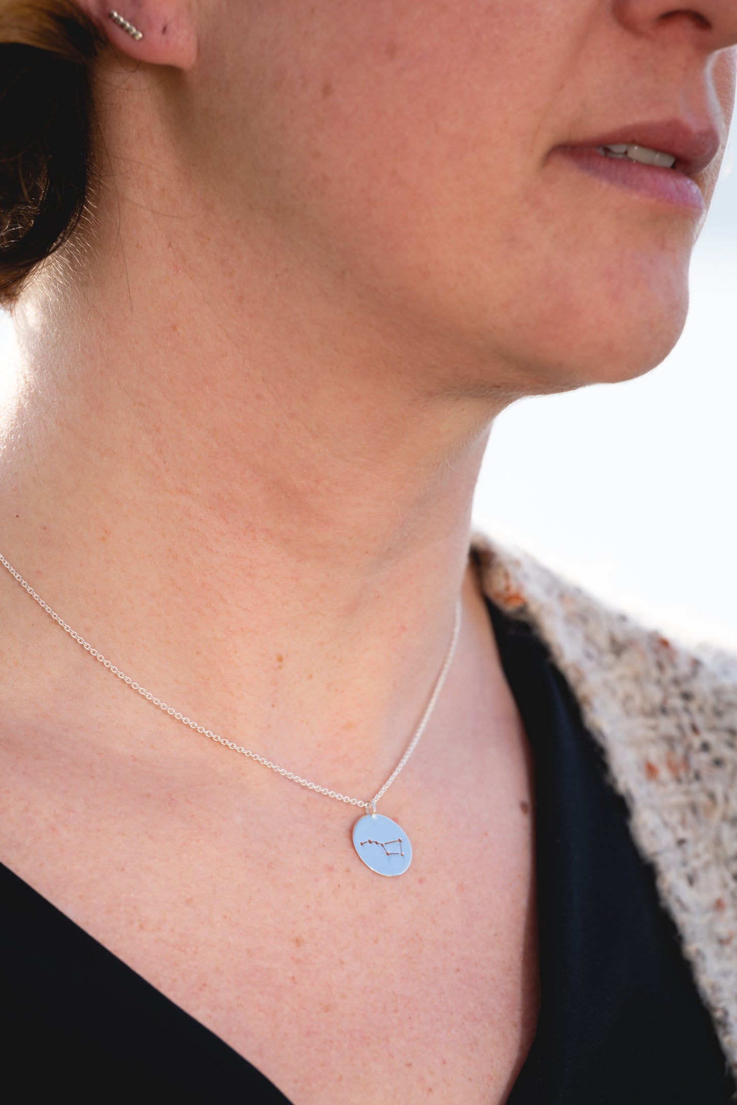 marion chappaz bijoux collier argent pendentif ajouré constellation grande ourse étoiles médaille chaine argent femme