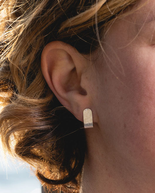 Boucles d'Oreilles Créoles Plates Moon Argent