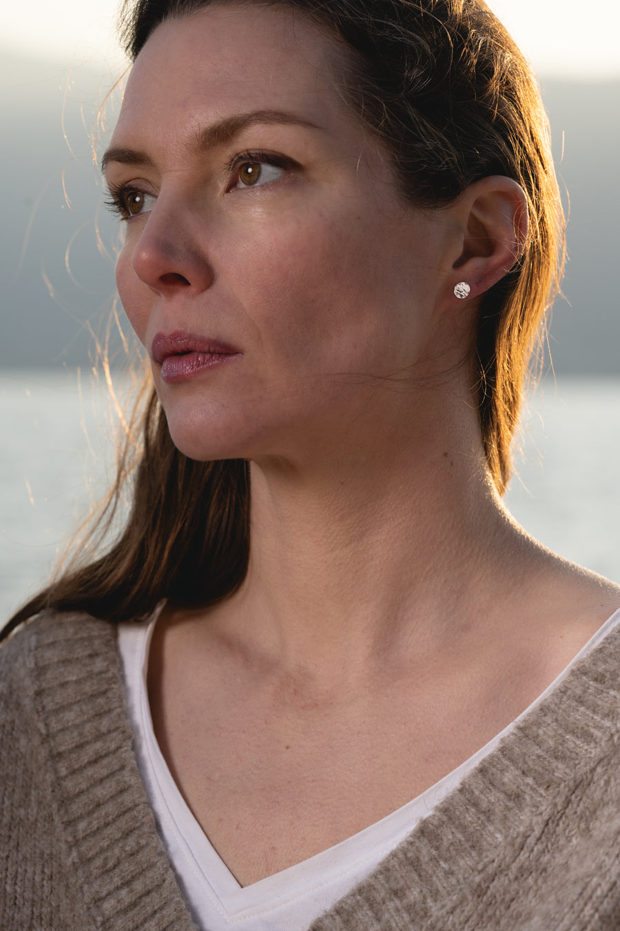 bijoux marion chappaz en argent 925 boucles d'oreilles puces fermoir poussoir lune soleil asymétriques pour femme portées