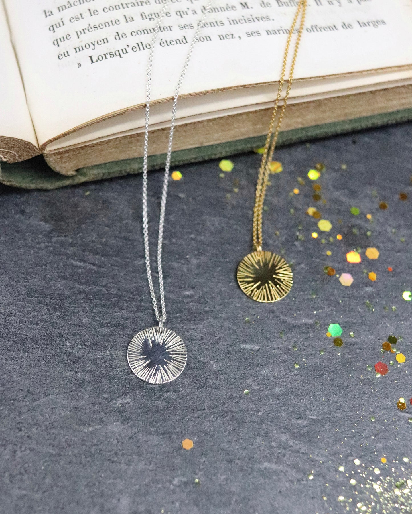 Collier médaille Soleil Argent ou Vermeil
