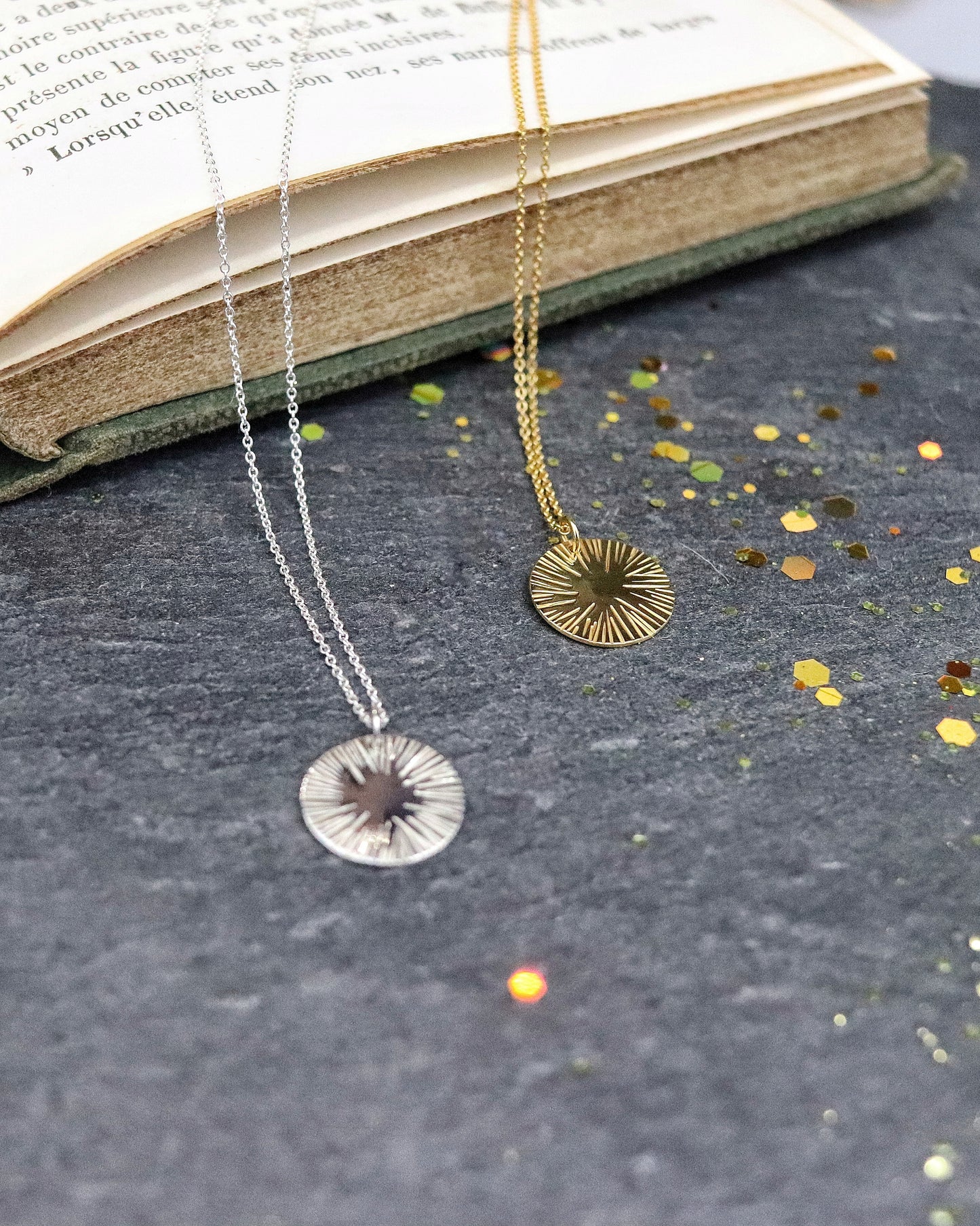 Collier médaille Soleil Argent ou Vermeil